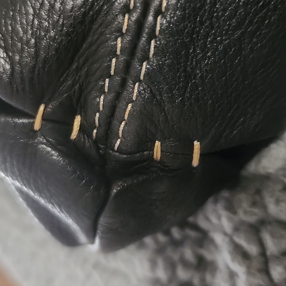Etienne Aigner black leather shoulder bag - Picture 9 of 15